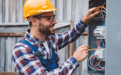Top 5 Benefits of Working with a Licensed Electrician